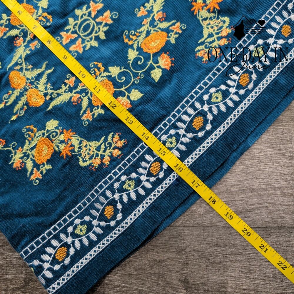 Simplee Corduroy Skirt Size L - Picture 4 of 5